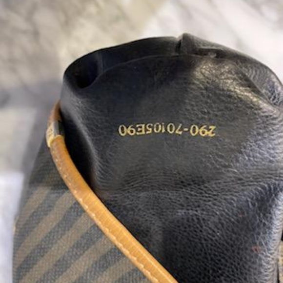 Fendi clutch - Picture 7 of 9